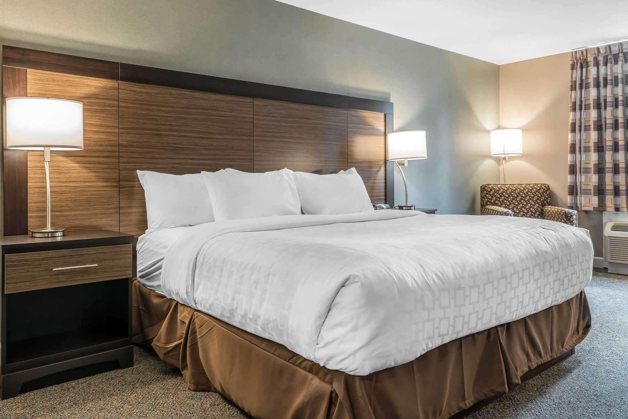 Clarion Inn Belle Vernon Екстер'єр фото